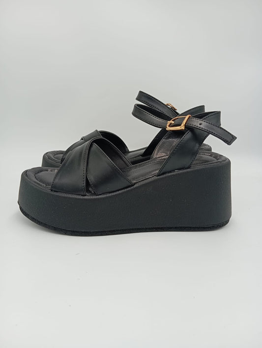 Classic Casual Shoes – Black & Tan