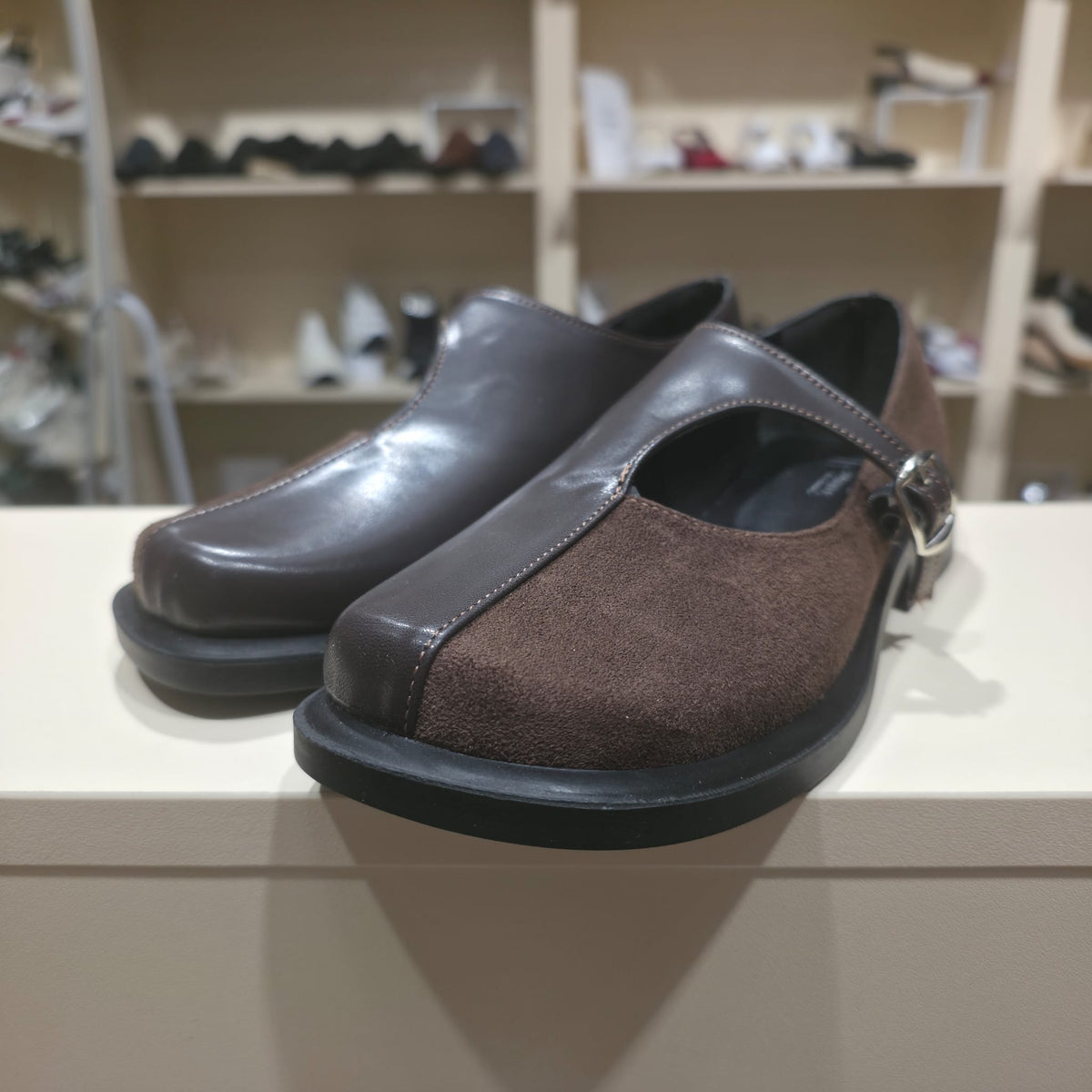 Handmade Leather & Suede Lightweight Shoe – Brown